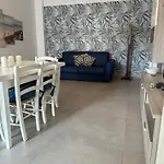 Clara 5 شقة *