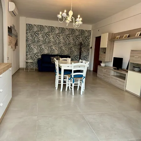 Clara 5 Apartment Follonica