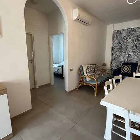 Clara 5 Follonica