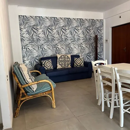 Clara 5 Apartment
